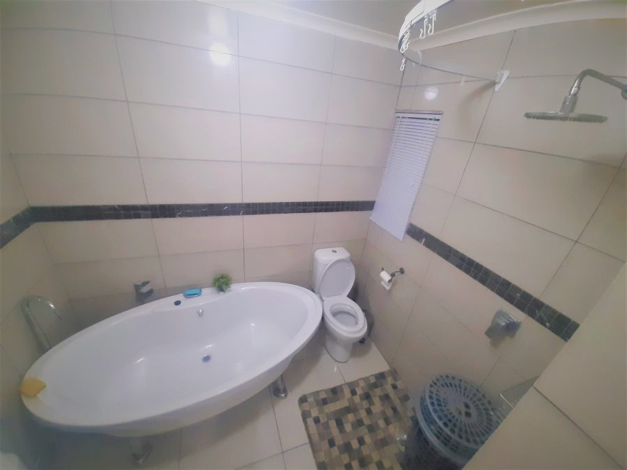 2 Bedroom Property for Sale in Safari Gardens North West